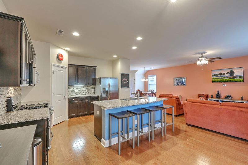 248 Old Carolina Dr, Goose Creek, SC 29445