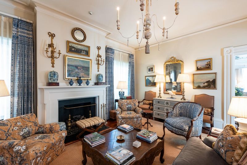 34 Society St #B, Charleston, SC 29401