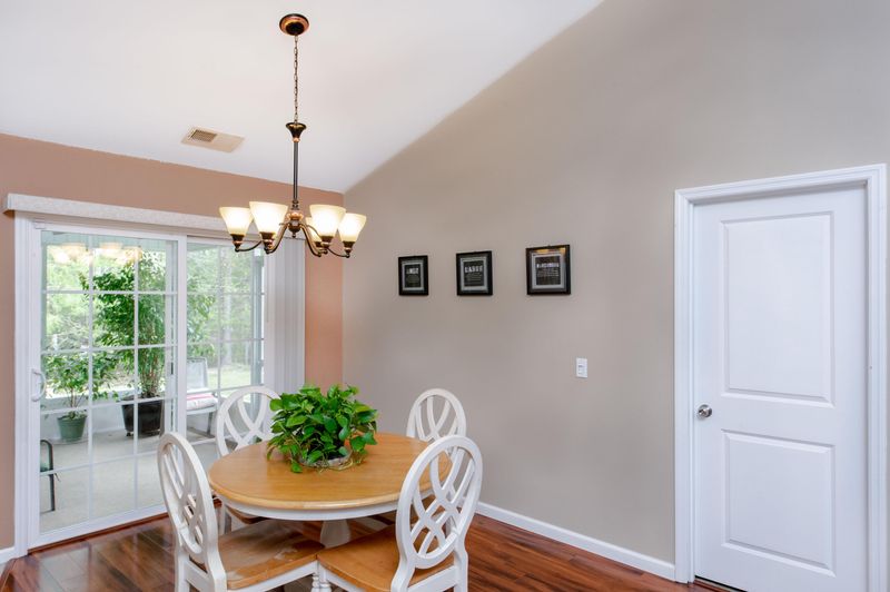 537 Brick Barn Ln, Goose Creek, SC 29445