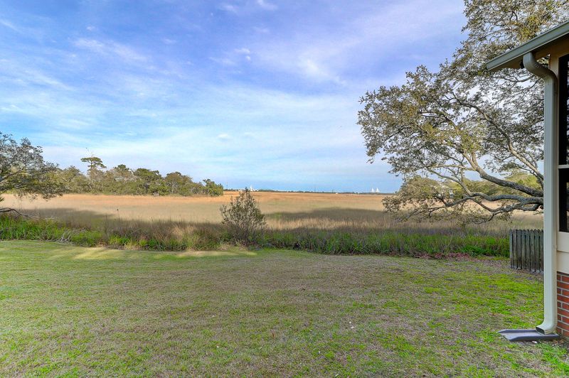 38 Brisbane Dr, Charleston, SC 29407