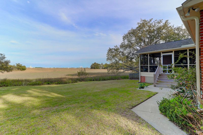 38 Brisbane Dr, Charleston, SC 29407