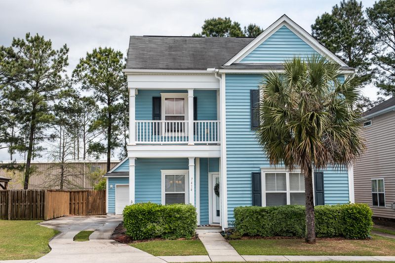 7414 Northgate Dr, Hanahan, SC 29410