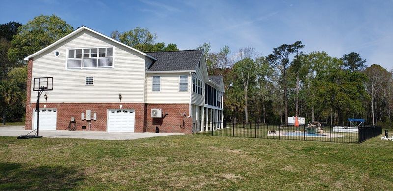 58 N Basilica Ave, Hanahan, SC 29410
