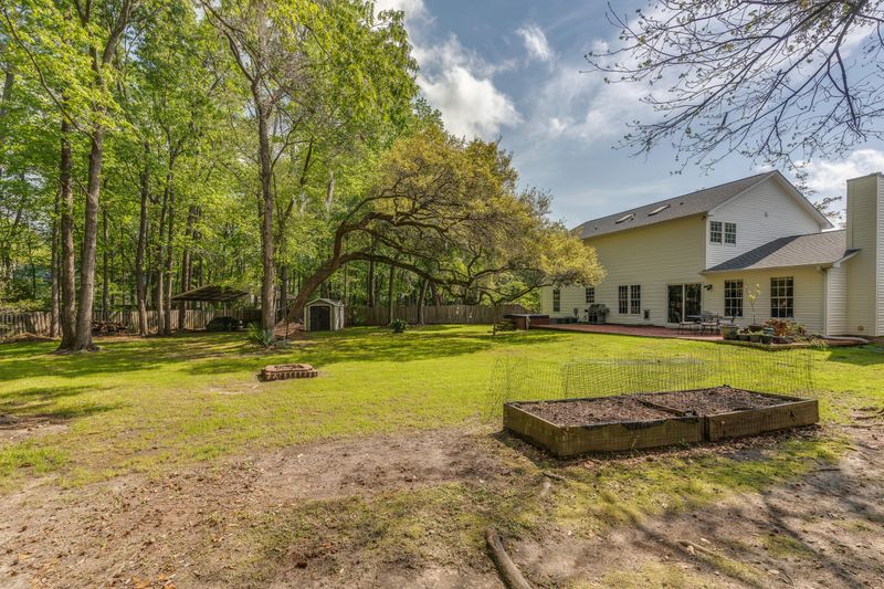8162 Scottswood Dr, North Charleston, SC 29418