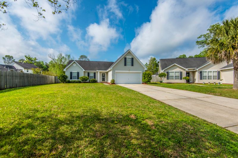 105 Wood Ride Ct, Charleston, SC 29414