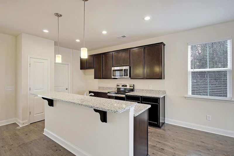 223 Alston St, Summerville, SC 29483