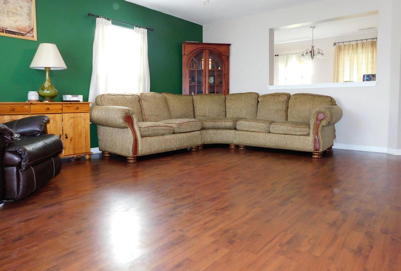 409 Brookfield Ln, Goose Creek, SC 29445