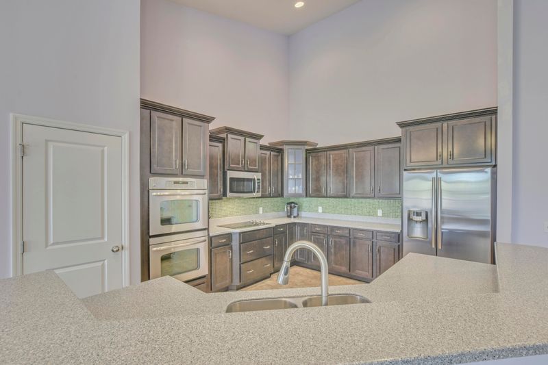 3007 Gulfstream Ln, Ridgeville, SC 29472