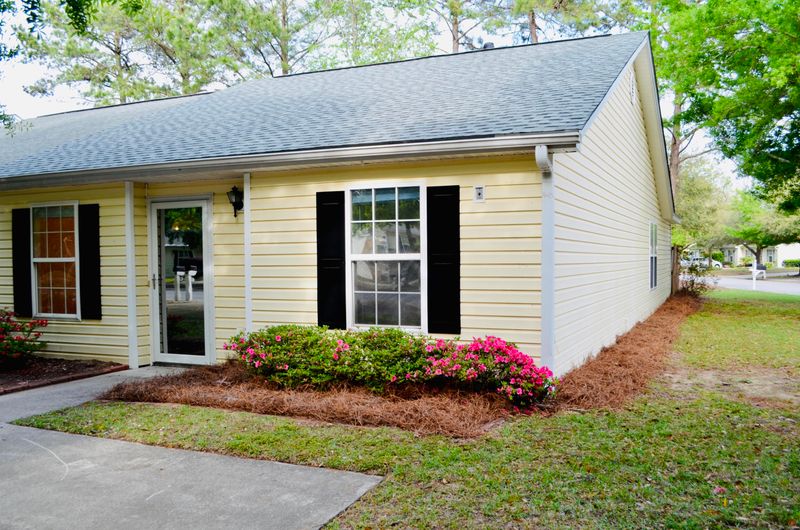 1500 Blaze Ln, Charleston, SC 29412
