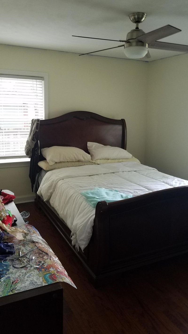 1131 Belvedere Dr, Hanahan, SC 29410