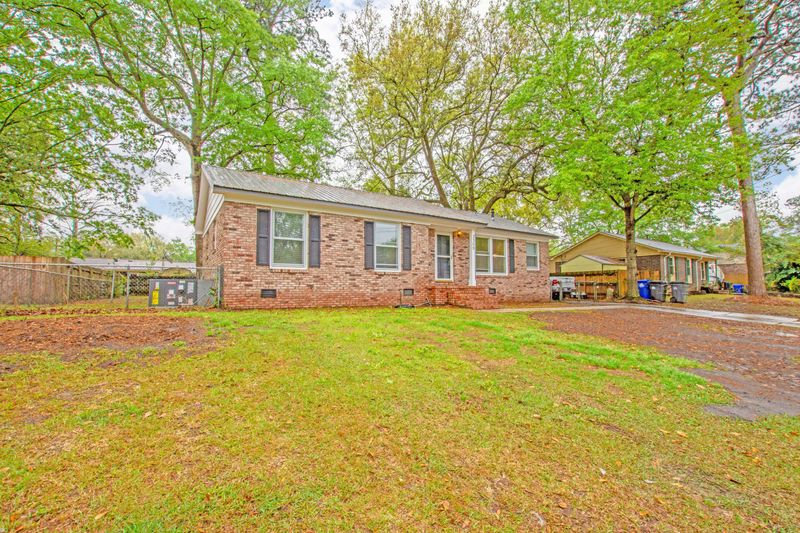3359 Stonybrook Rd, North Charleston, SC 29420