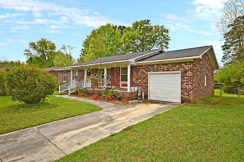 315 Red Fox Ln, Goose Creek, SC 29445