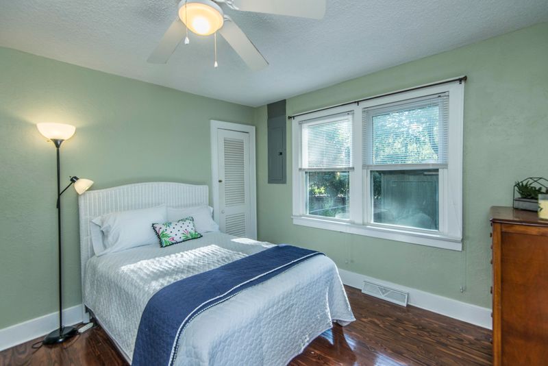 2034 Woodland Shores Rd, Charleston, SC 29412