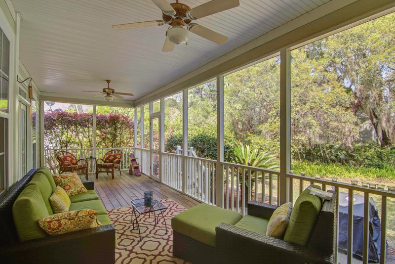 1304 Country Wood Ct, Mount Pleasant, SC 29466
