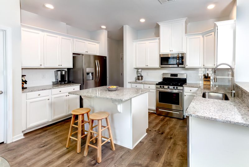 233 Wathen Dr, Goose Creek, SC 29445