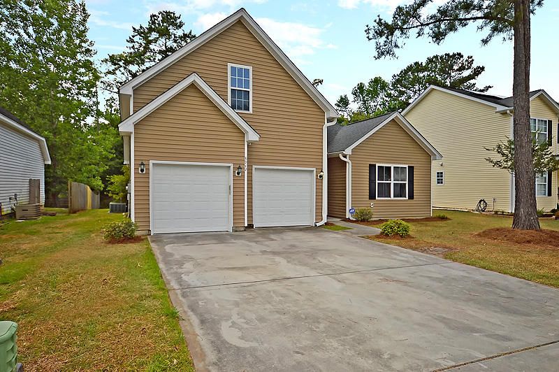8942 High Cotton Ct, North Charleston, SC 29406