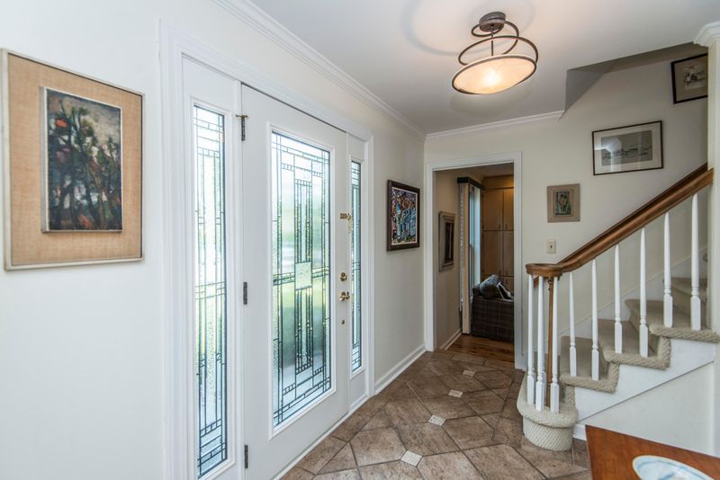 1 Avon Ct, Charleston, SC 29407