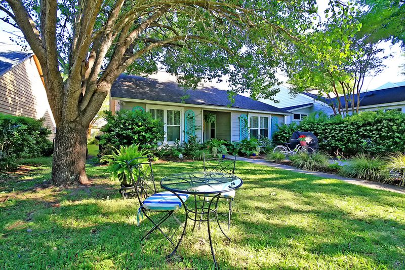 1492 Ketch Ct, Mount Pleasant, SC 29464