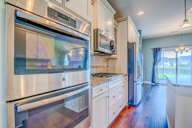 391 Spectrum Rd, Summerville, SC 29486