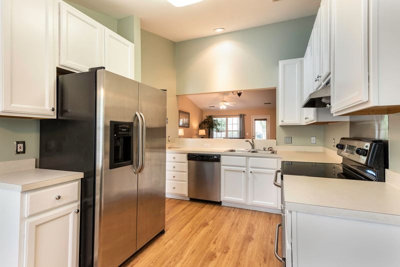 2709 Four Winds Pl, Mount Pleasant, SC 29466