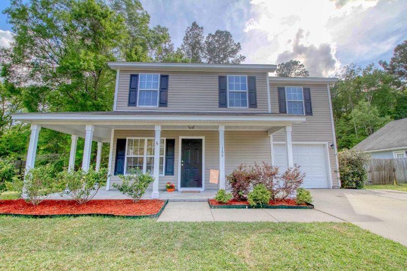 188 Blackstone Dr, Moncks Corner, SC 29461