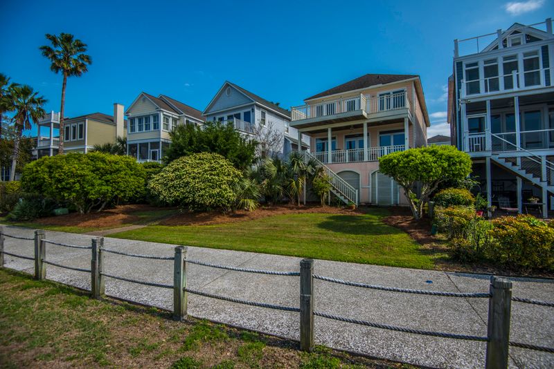 24 Morgans Cove Dr, Isle Of Palms, SC 29451