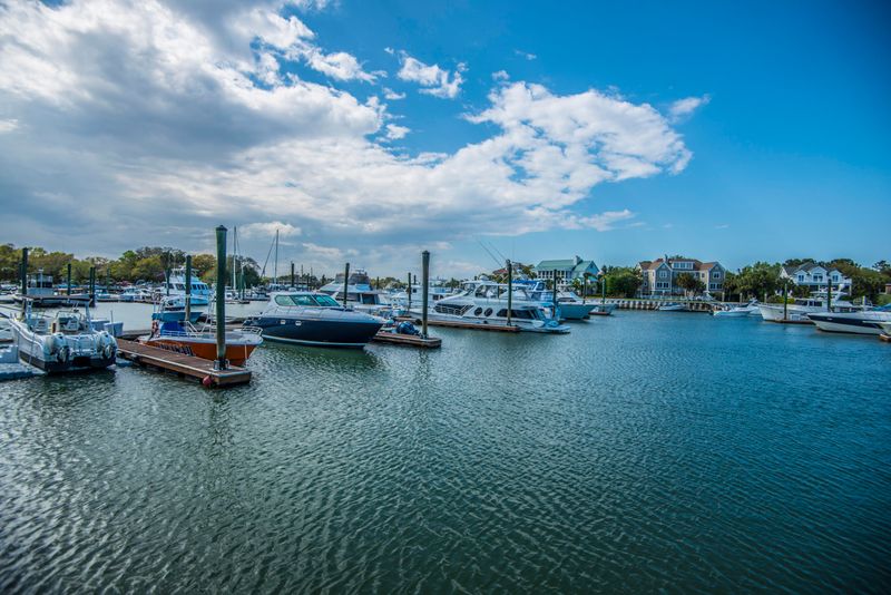 24 Morgans Cove Dr, Isle Of Palms, SC 29451