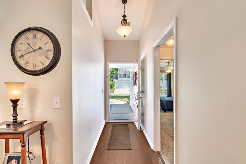 201 Moon Shadow Ln, Summerville, SC 29485