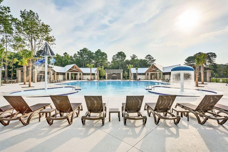 1879 Bolden Dr, Mount Pleasant, SC 29466