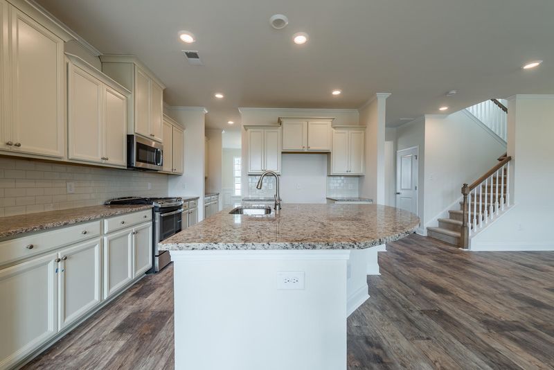 127 Beargrass Ln, Summerville, SC 29486