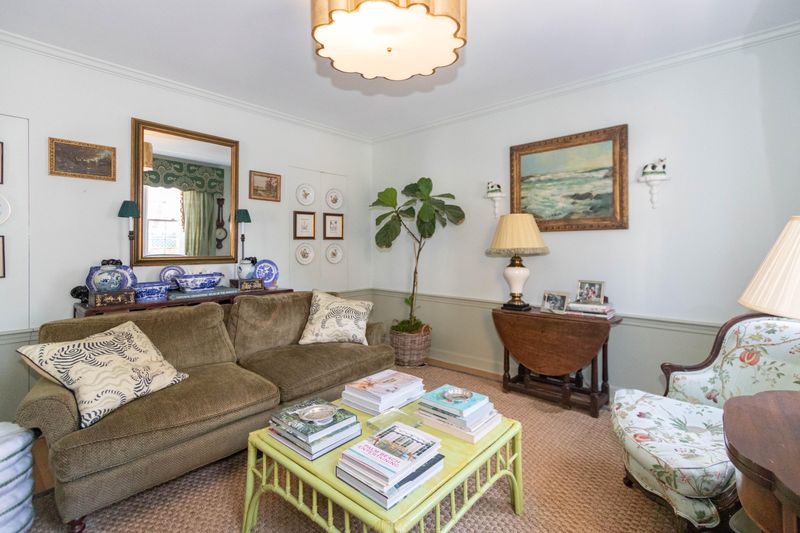 153 Tradd St, Charleston, SC 29401
