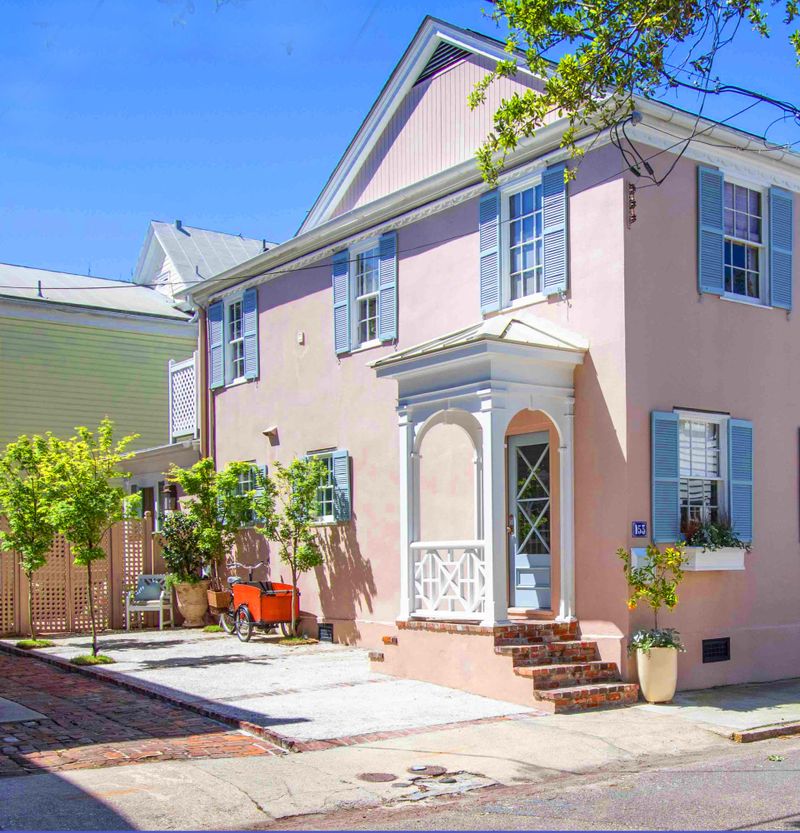 153 Tradd St, Charleston, SC 29401