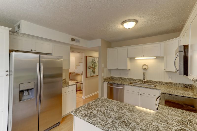 1610 Pinebrook Ct, Mount Pleasant, SC 29464