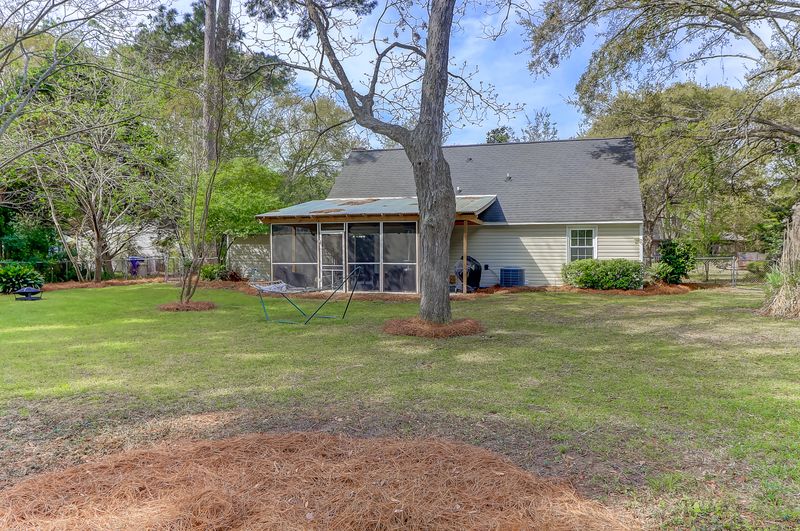 1610 Pinebrook Ct, Mount Pleasant, SC 29464