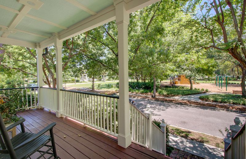107 Shipwright St, Charleston, SC 29492
