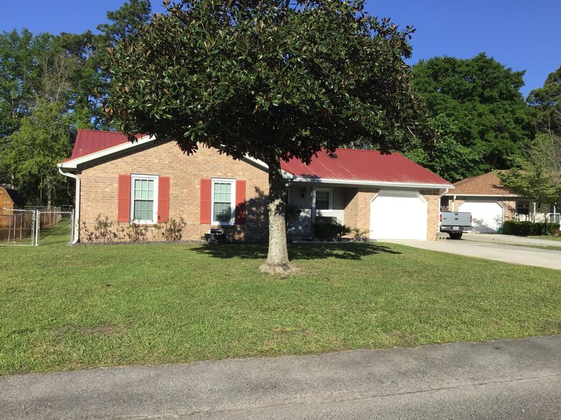 104 Gatehouse Dr, Summerville, SC 29486