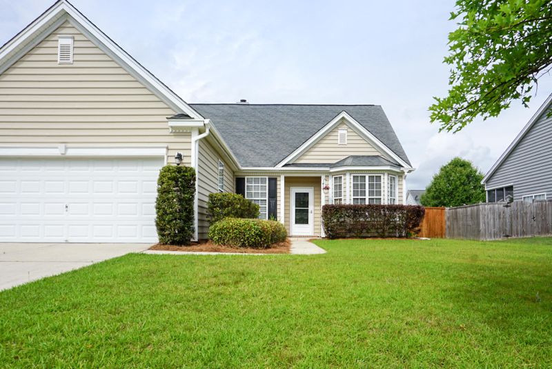 7220 Harrier Dr, Hanahan, SC 29410