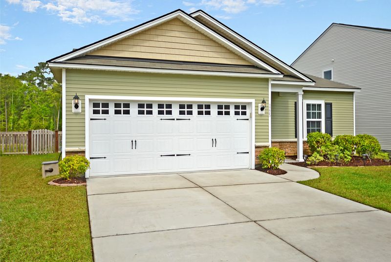 1775 Grovehurst Dr, Charleston, SC 29414