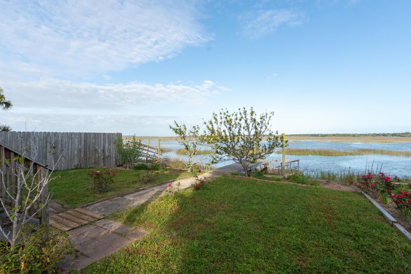 1567 Terns Nest Rd, Charleston, SC 29412