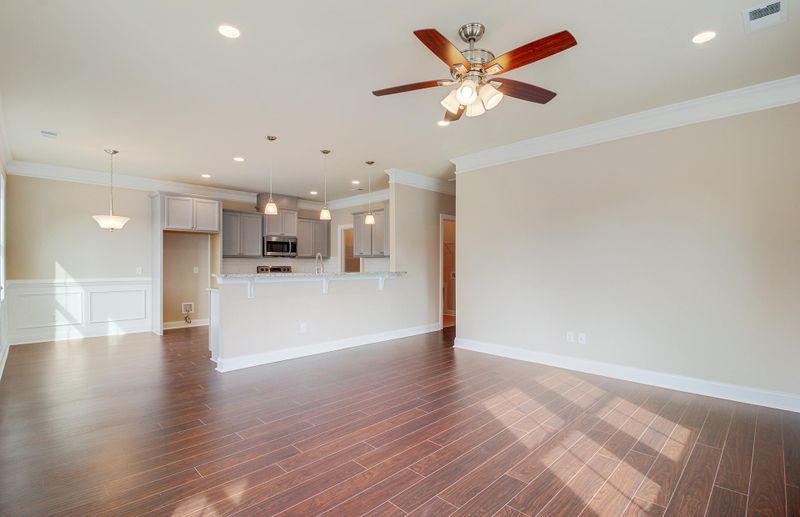 2442 Deer Ridge Ln, North Charleston, SC 29406