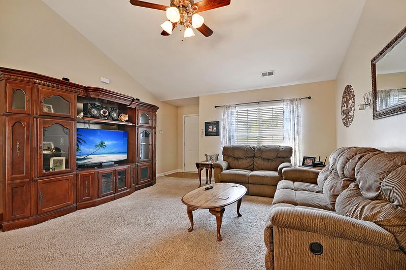 404 Eagleston Dr, Moncks Corner, SC 29461