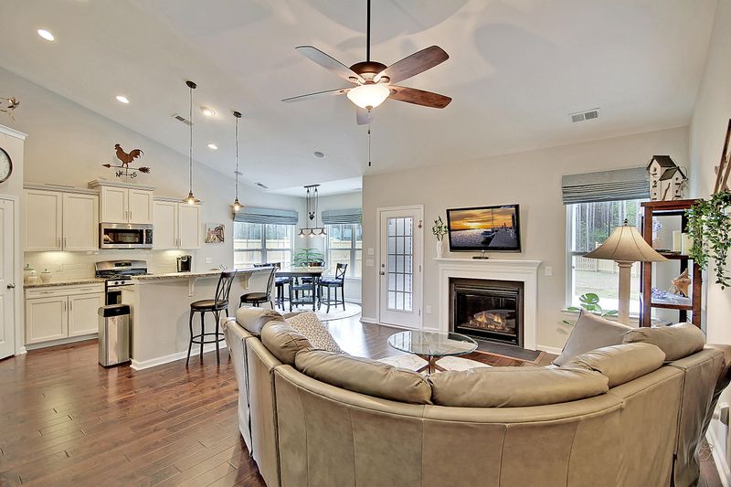 207 Saxony Loop, Summerville, SC 29486