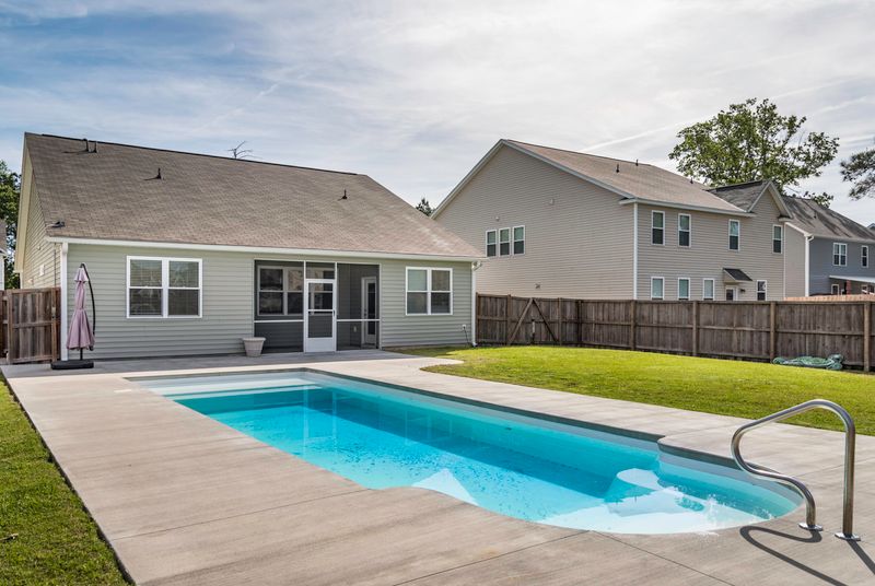 111 Cypress Plantation Rd, Moncks Corner, SC 29461