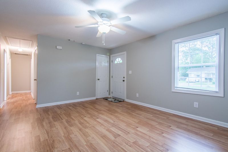 119 Clarine Dr, Goose Creek, SC 29445