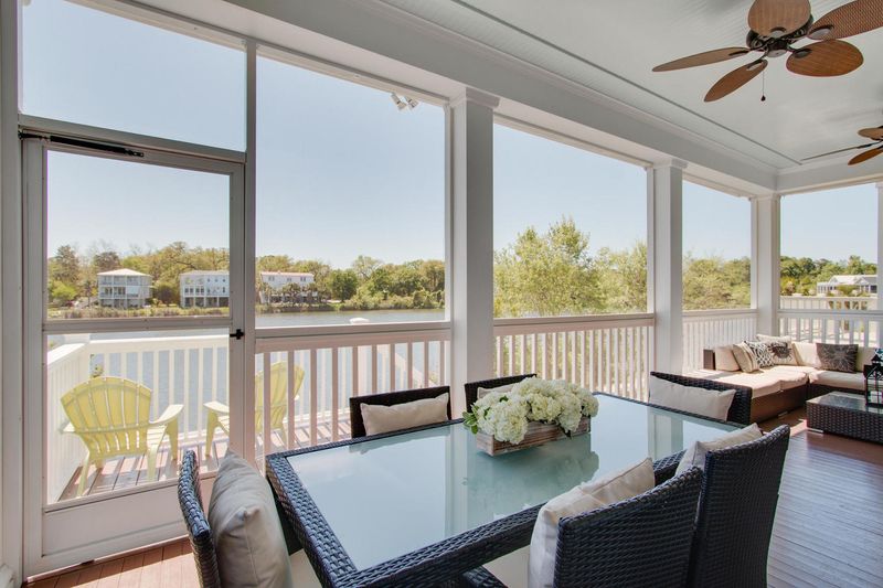 1364 Penshell Pl, Mount Pleasant, SC 29464