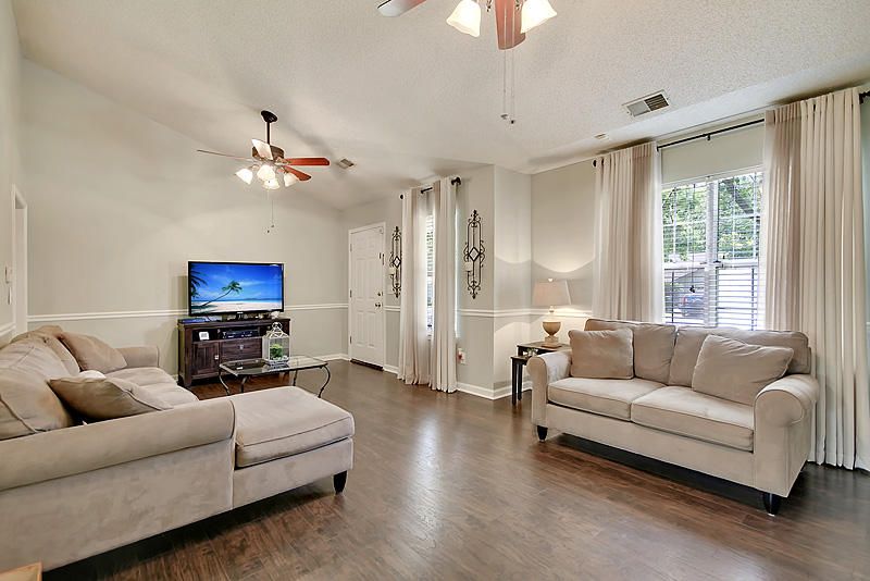 223 Jasmine Dr, Summerville, SC 29483