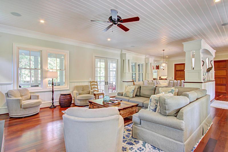 2 Fishers Al, Isle Of Palms, SC 29451