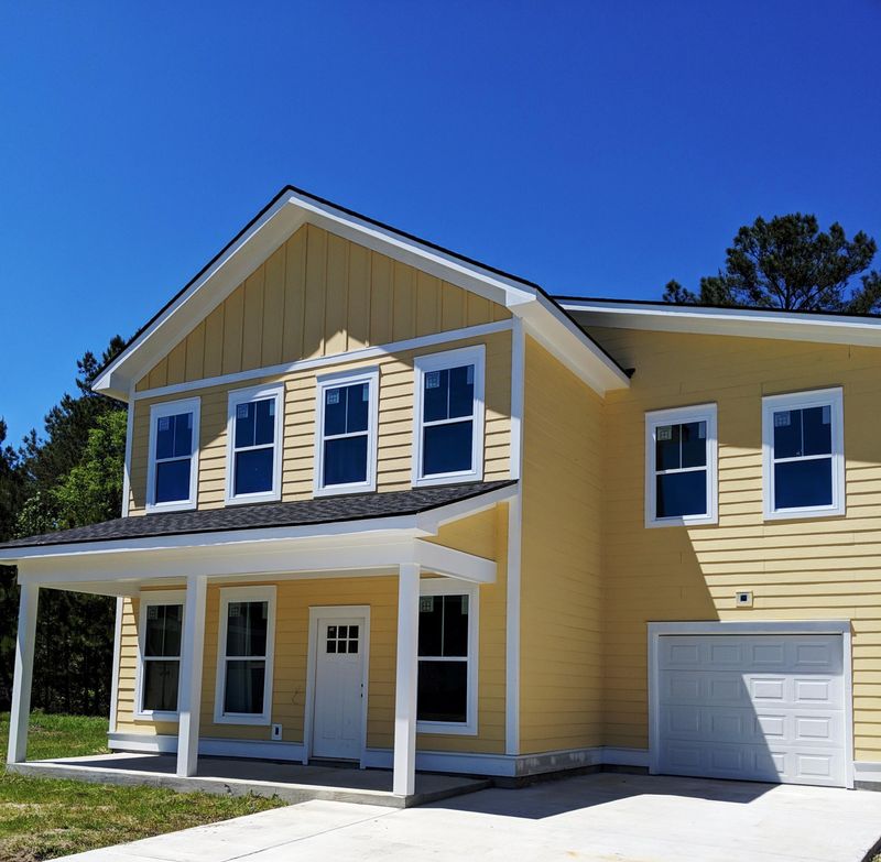 175 Brightwood Dr, Huger, SC 29450