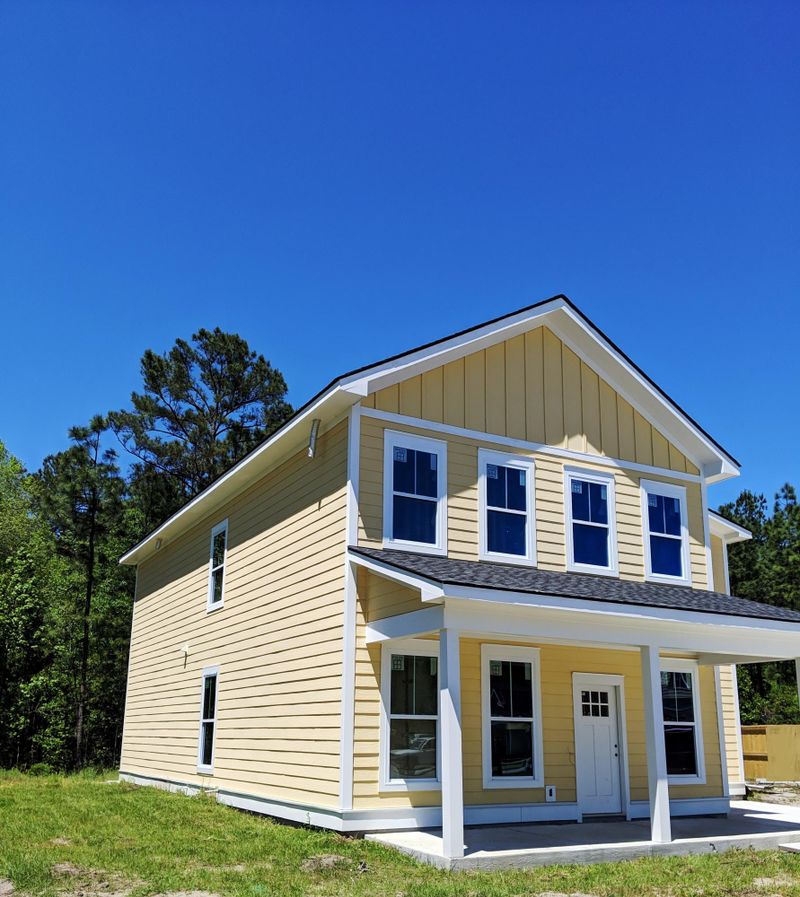 175 Brightwood Dr, Huger, SC 29450