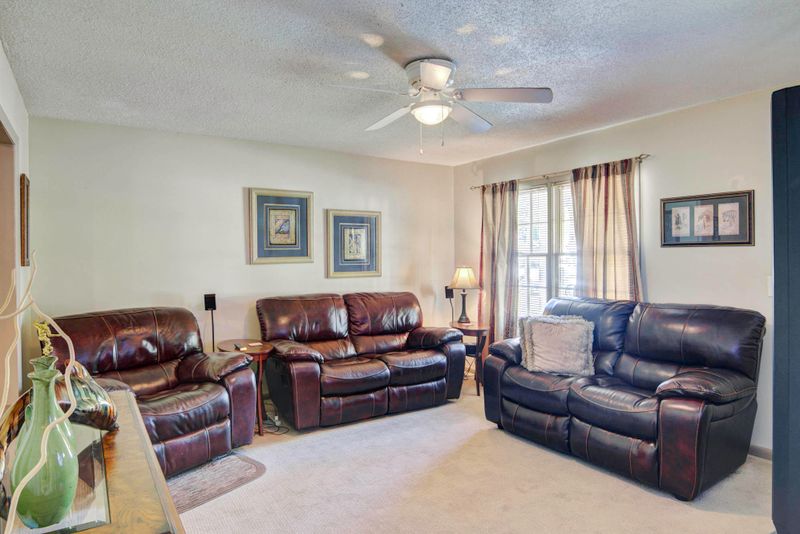 116 Kathryn Dr, Goose Creek, SC 29445